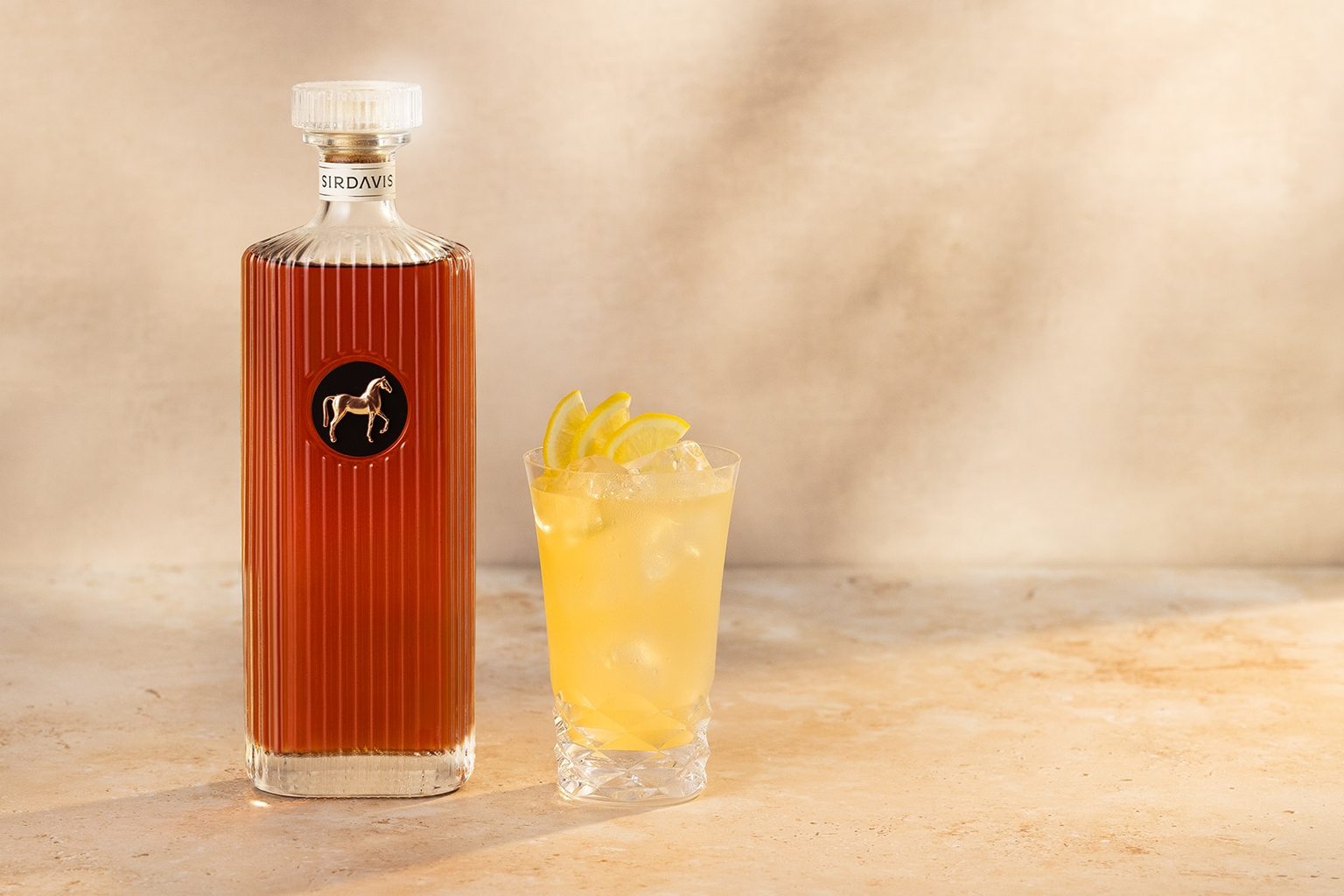 SirDavis Launches Whisky Lemonade Cocktail Kit via Cocktail Courier